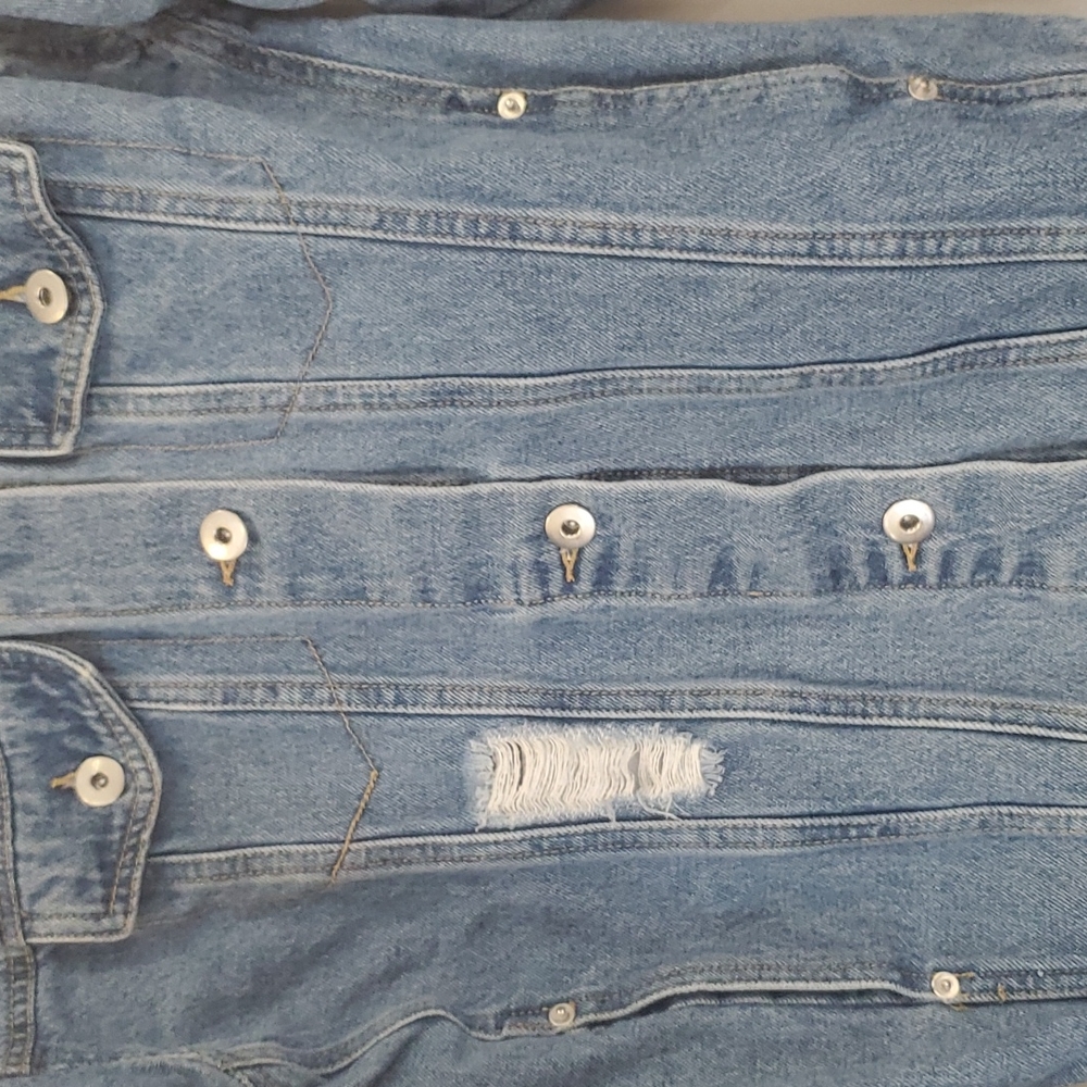 Love Tree Denim Ripped Jacket - Picture 7 of 9